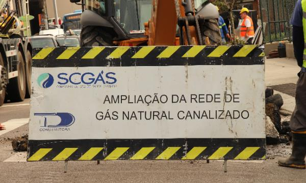 Obras de expansão da rede canalizada de gás natural no bairro Trindade começam no dia 9 de setembro