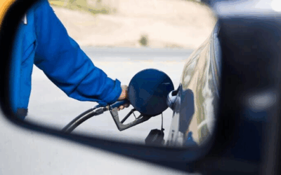 Preço médio da gasolina comum fica estável em postos de SC mesmo após redução da Petrobras