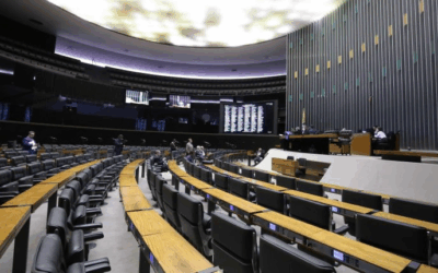 Câmara aprova projeto que aumenta penas para furto, roubo e receptação de combustível e lubrificantes. Texto segue para o Senado