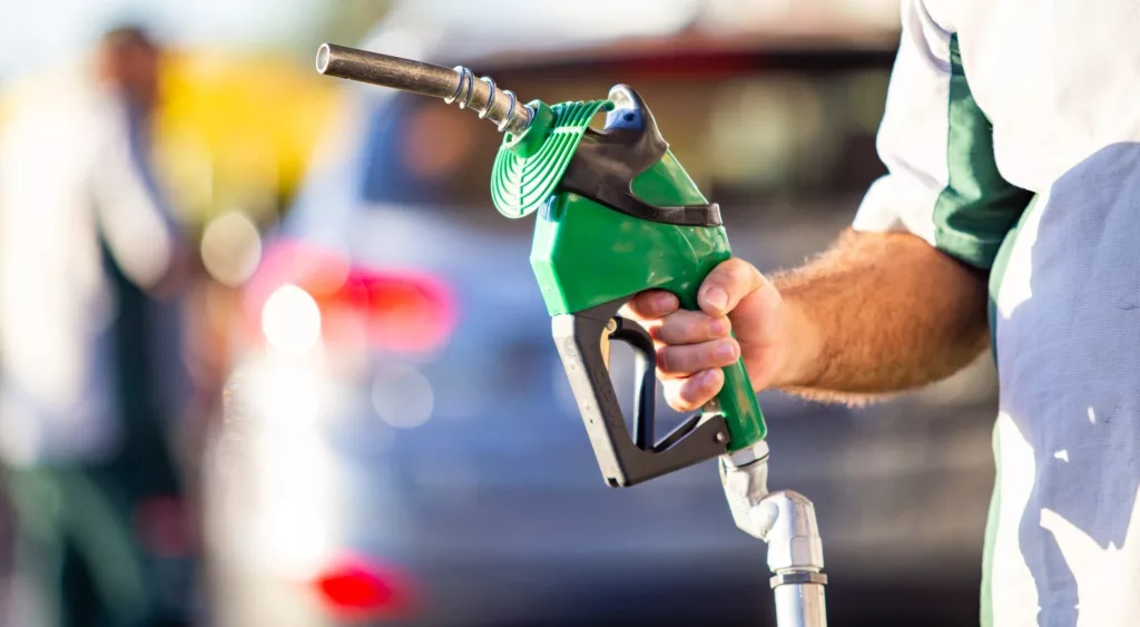 ANP estende flexibilização de estoques de gasolina e diesel